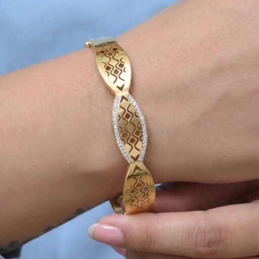 Premium Gold-Finish Marquise Jali Bracelet